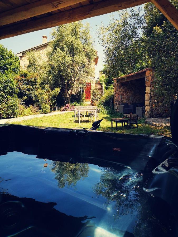 De Charme Au Coeur D'un Village Authentique - A 22 Kms De L'aeroport D'ajaccio Et Des Plages - Clim - Jacuzzi - Billard - Randonnee - Riviere - Detente Apartment Peri