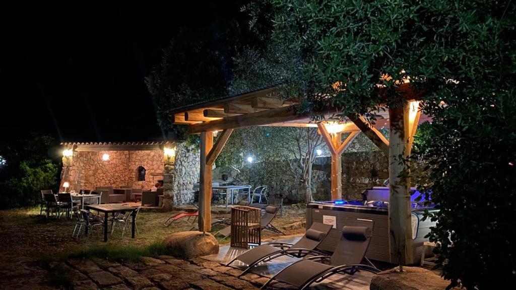 De Charme Au Coeur D'un Village Authentique - A 22 Kms De L'aeroport D'ajaccio Et Des Plages - Clim - Jacuzzi - Billard - Randonnee - Riviere - Detente