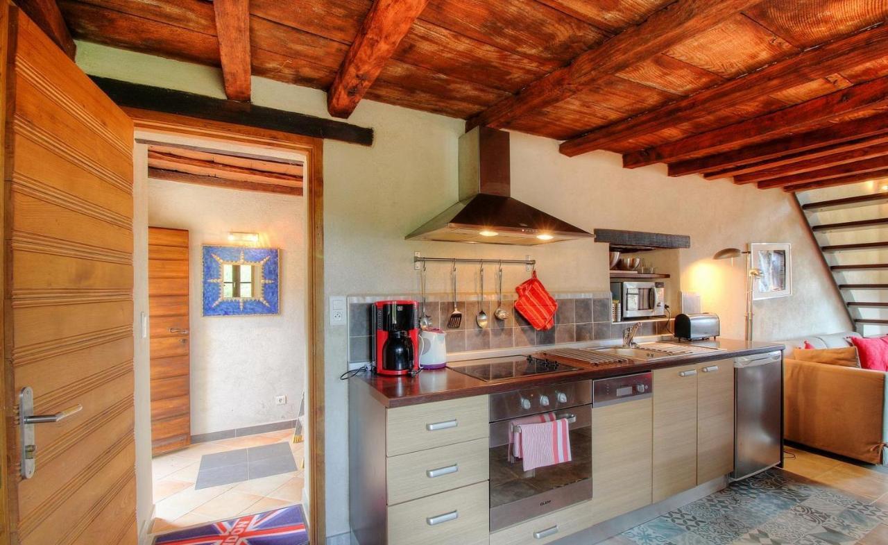 De Charme Au Coeur D'un Village Authentique - A 22 Kms De L'aeroport D'ajaccio Et Des Plages - Clim - Jacuzzi - Billard - Randonnee - Riviere - Detente Apartment Peri