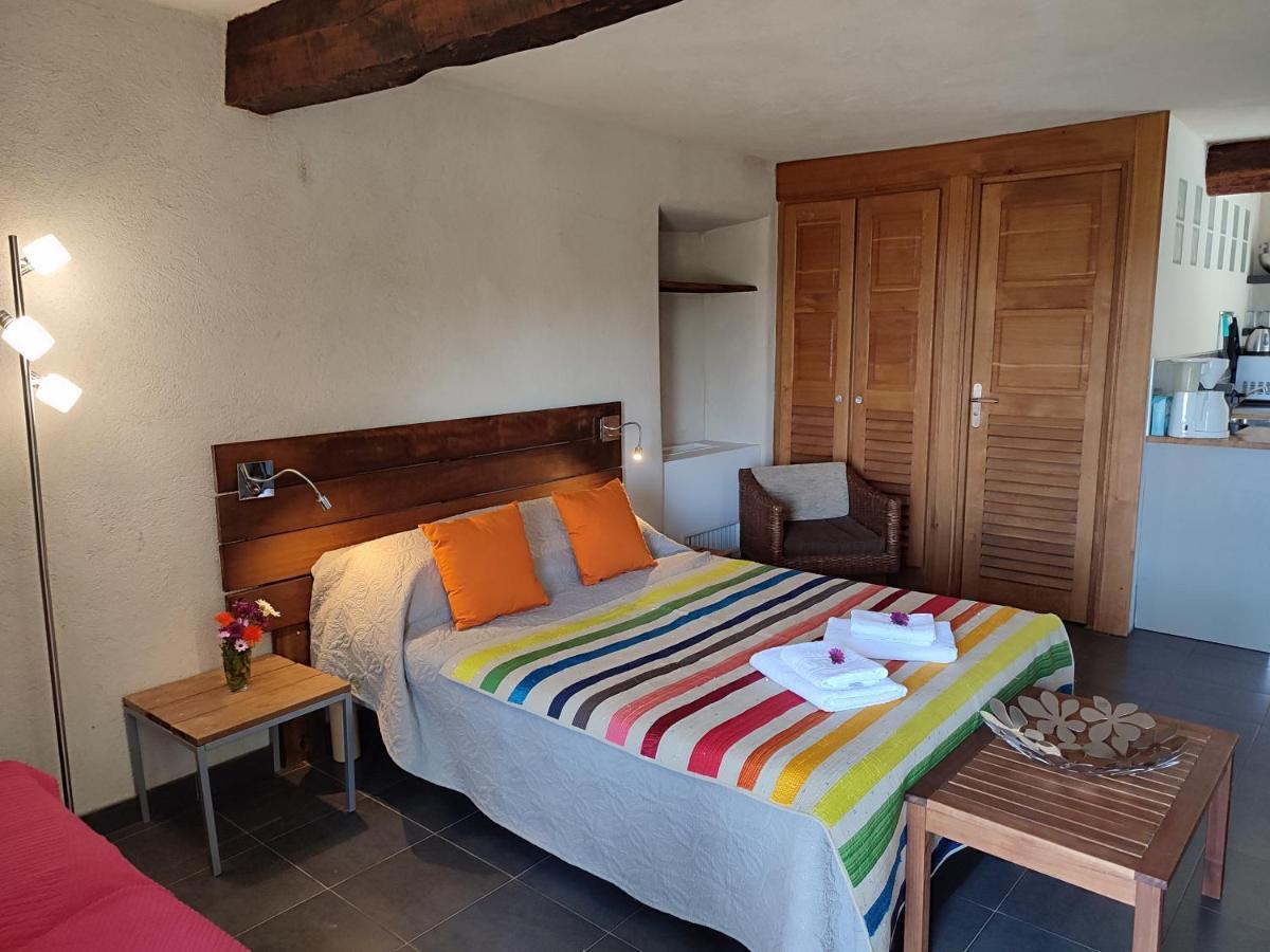 De Charme Au Coeur D'un Village Authentique - A 22 Kms De L'aeroport D'ajaccio Et Des Plages - Clim - Jacuzzi - Billard - Randonnee - Riviere - Detente *