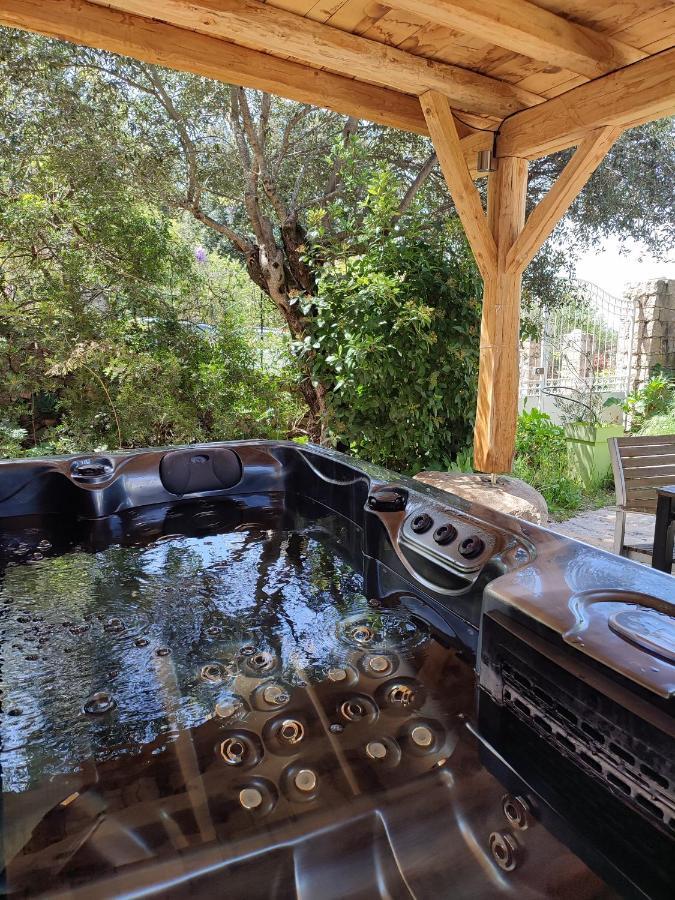 De Charme Au Coeur D'un Village Authentique - A 22 Kms De L'aeroport D'ajaccio Et Des Plages - Clim - Jacuzzi - Billard - Randonnee - Riviere - Detente Apartment Peri