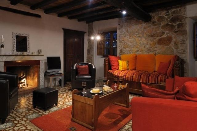 De Charme Au Coeur D'un Village Authentique - A 22 Kms De L'aeroport D'ajaccio Et Des Plages - Clim - Jacuzzi - Billard - Randonnee - Riviere - Detente Peri