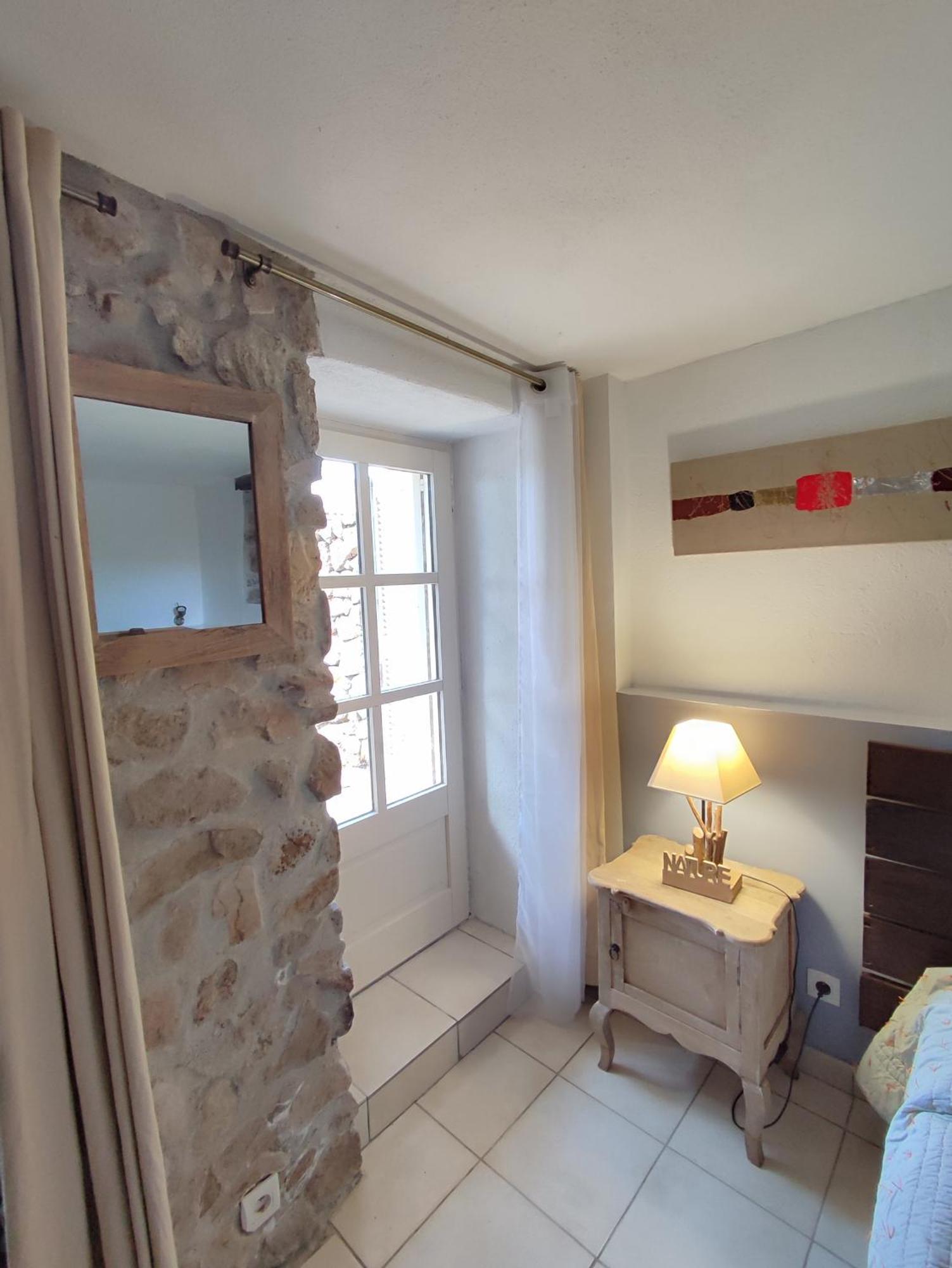 De Charme Au Coeur D'un Village Authentique - A 22 Kms De L'aeroport D'ajaccio Et Des Plages - Clim - Jacuzzi - Billard - Randonnee - Riviere - Detente Apartment *