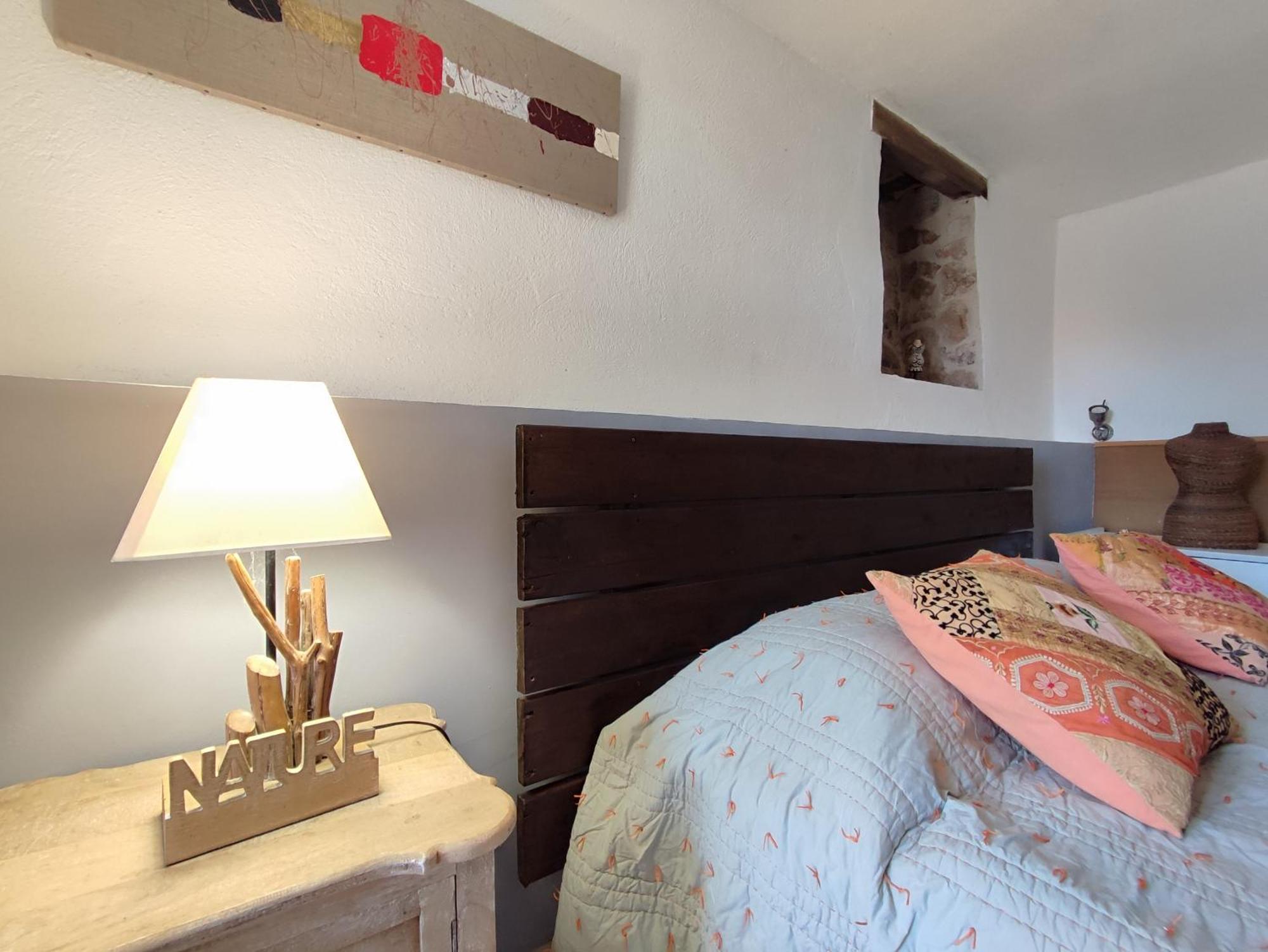 Apartment De Charme Au Coeur D'un Village Authentique - A 22 Kms De L'aeroport D'ajaccio Et Des Plages - Clim - Jacuzzi - Billard - Randonnee - Riviere - Detente *