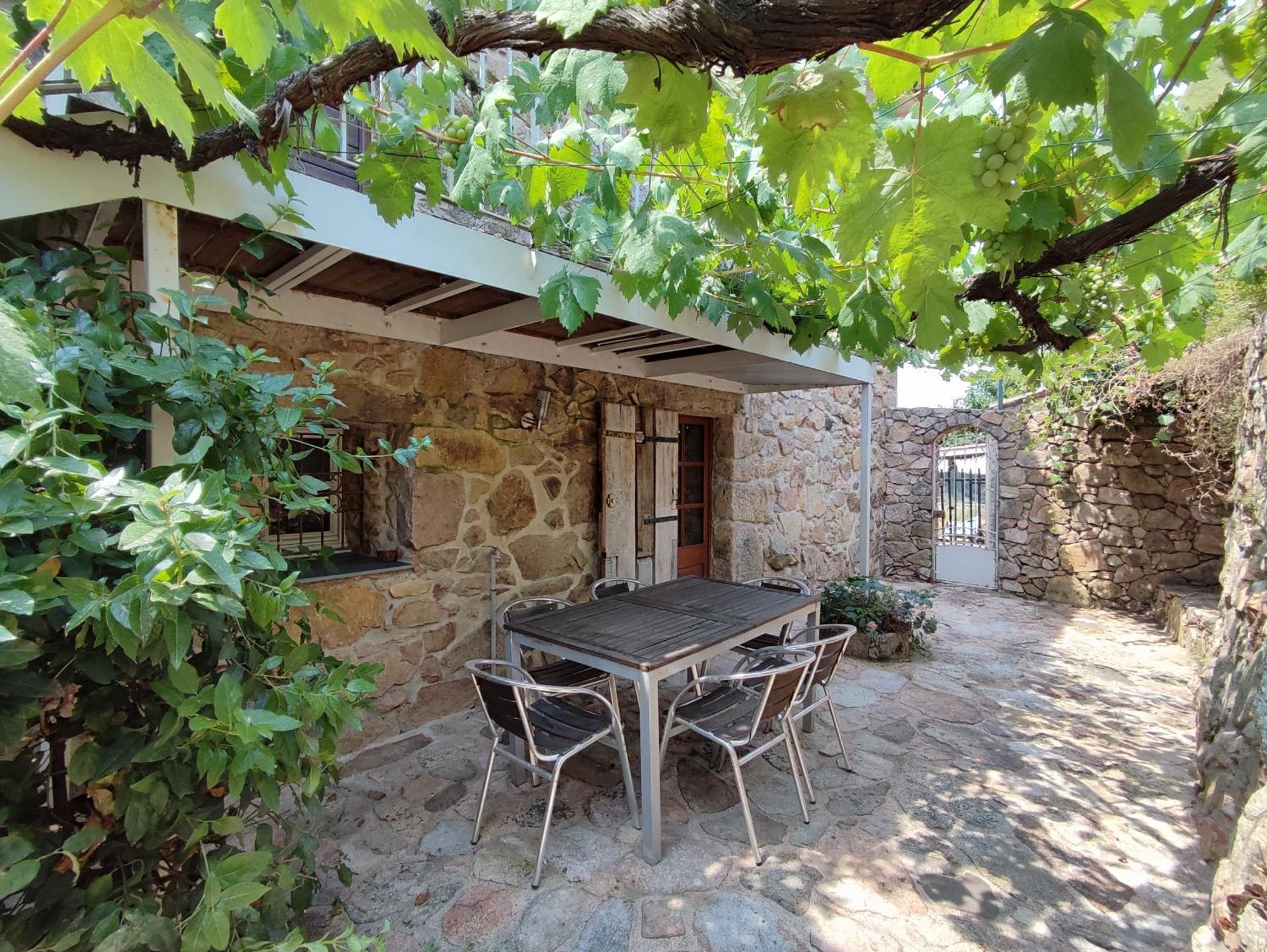 De Charme Au Coeur D'un Village Authentique - A 22 Kms De L'aeroport D'ajaccio Et Des Plages - Clim - Jacuzzi - Billard - Randonnee - Riviere - Detente Apartment Peri