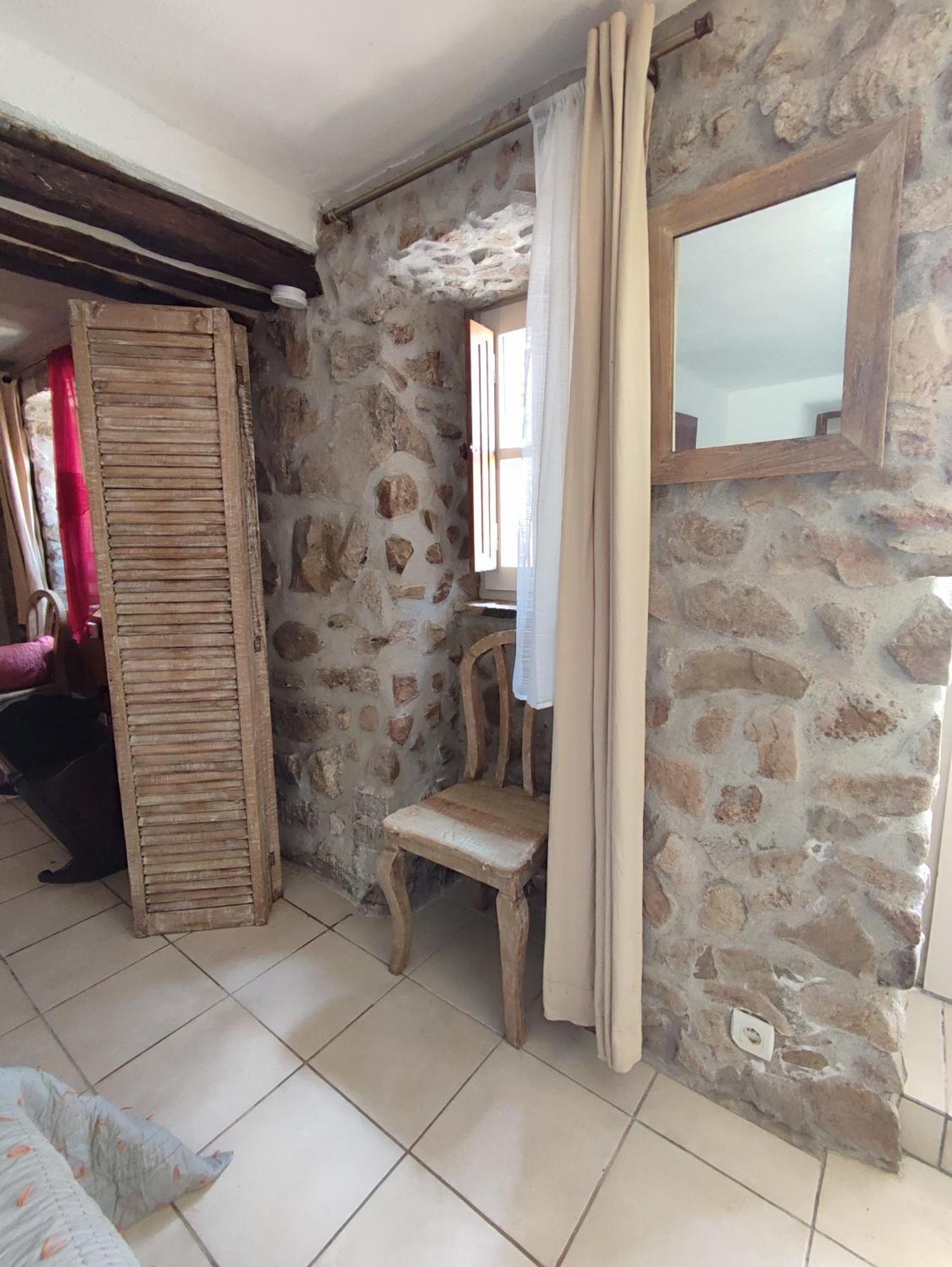 De Charme Au Coeur D'un Village Authentique - A 22 Kms De L'aeroport D'ajaccio Et Des Plages - Clim - Jacuzzi - Billard - Randonnee - Riviere - Detente Apartment Peri