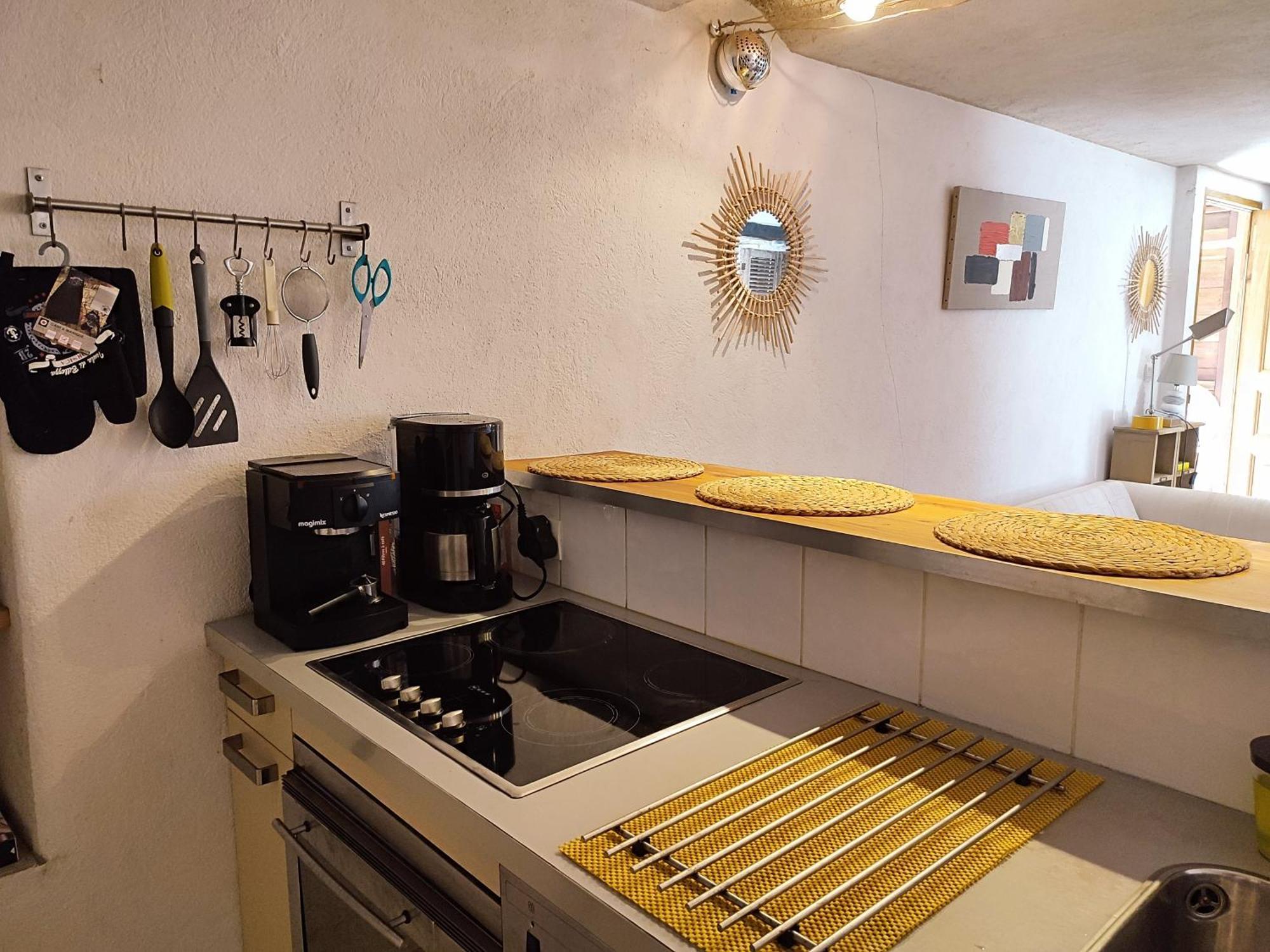 De Charme Au Coeur D'un Village Authentique - A 22 Kms De L'aeroport D'ajaccio Et Des Plages - Clim - Jacuzzi - Billard - Randonnee - Riviere - Detente Apartment *