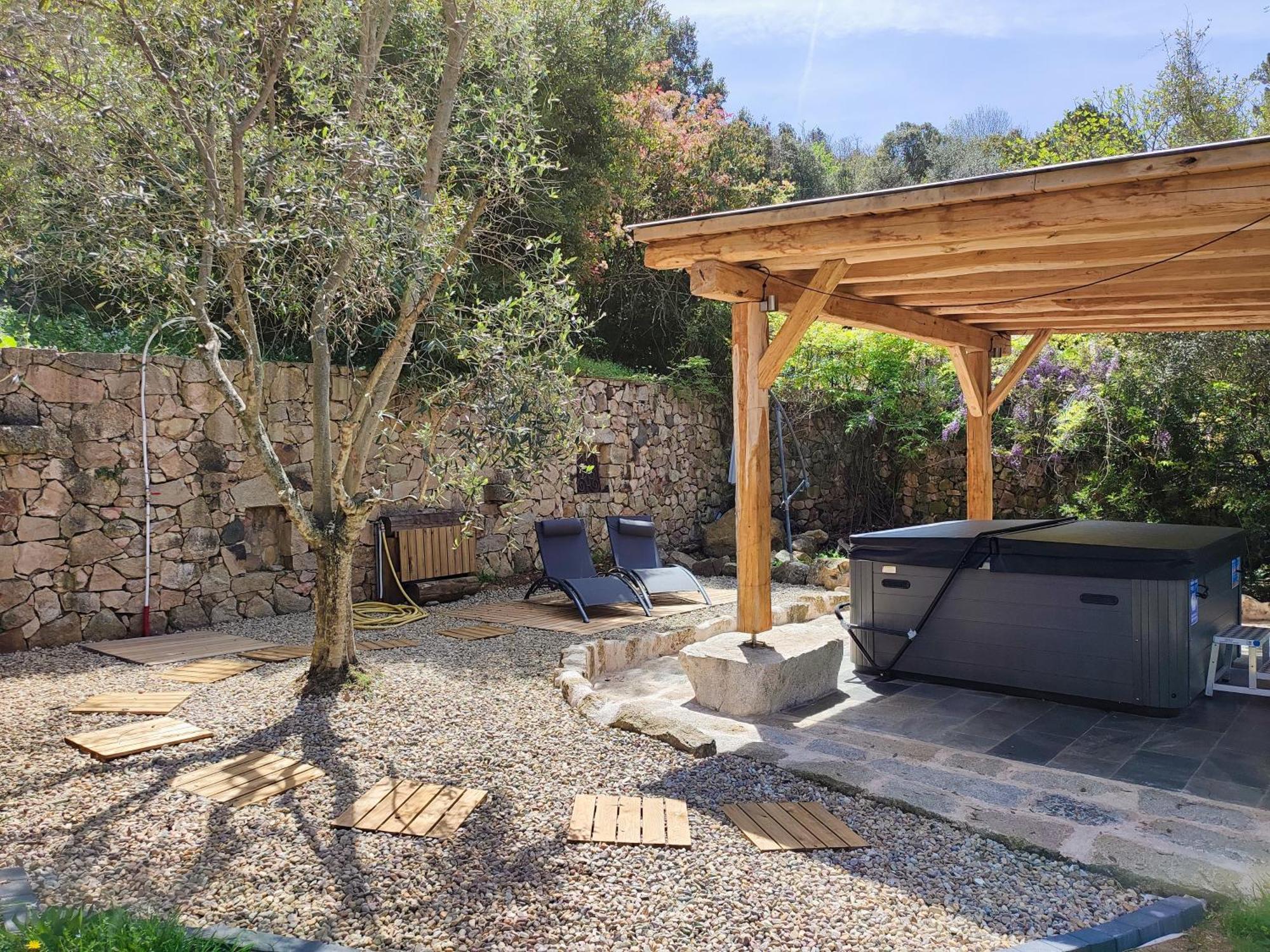 Apartment Entre & Maquis, L'ame De La Corse En De Charme Avec Jacuzzi, Proche Ajaccio Peri